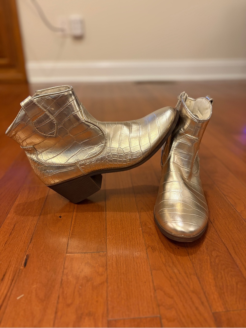 True Craft | Winnie Metallic Gold Croc-Embossed Ankle Booties